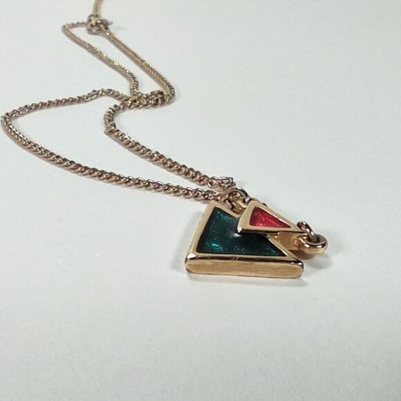 Vintage Gold Tone Sarah Coventry Green And Red Triangle Enamel 15" Necklace - Picture 7 of 8